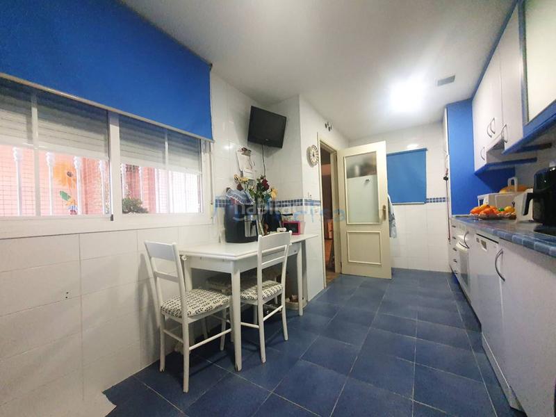 Foto cd59237f-ae55-40c6-81e0-25e59f5133e4. Casa pareada chalet pareado en venta en Moraleja de Enmedio