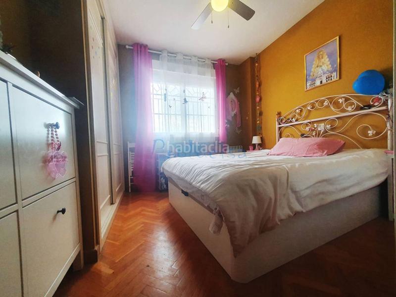 Foto e02ecc22-4d04-498b-844a-1ae1db244930. Casa pareada chalet pareado en venta en Moraleja de Enmedio