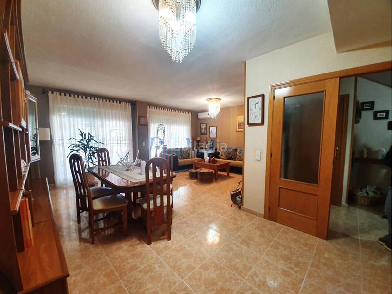 Foto 9492d0f5-6f3d-4442-84e0-c5418375651e. Chalet casa en venta en Moraleja de Enmedio