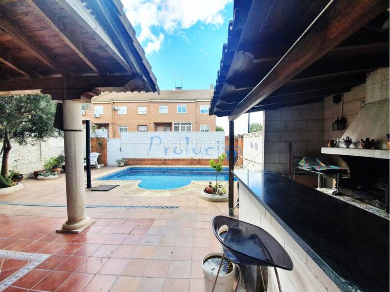 Foto bf884e57-160a-42cd-b14a-b9bc2a28ab2c. Chalet casa en venta en Moraleja de Enmedio