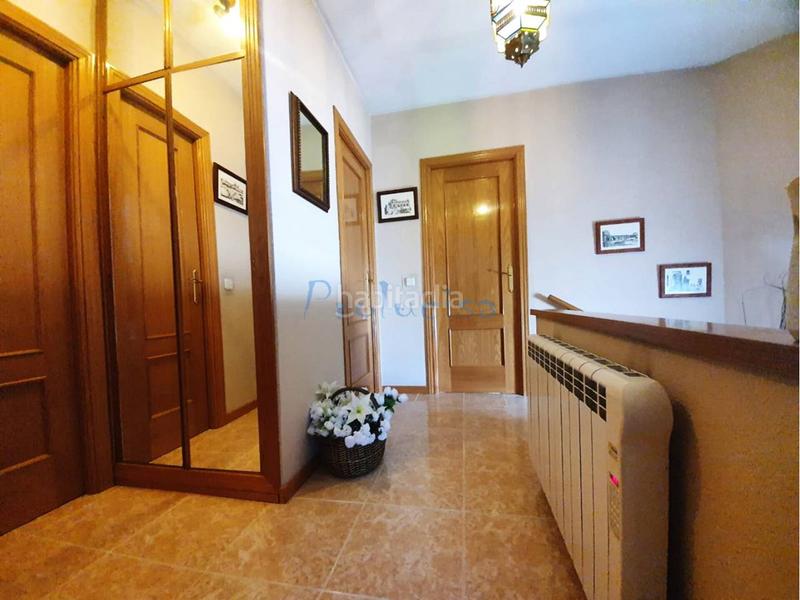 Foto e6b620d0-f7c9-4001-ac25-ac7cfeea8543. Chalet casa en venta en Moraleja de Enmedio