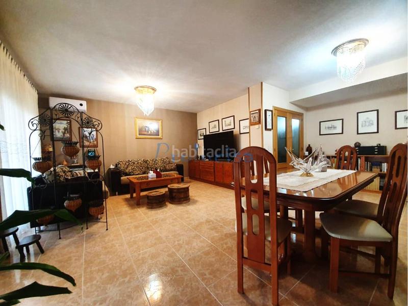 Foto e6ce6d93-ae27-4764-8e4f-a7a1f717cd53. Chalet casa en venta en Moraleja de Enmedio