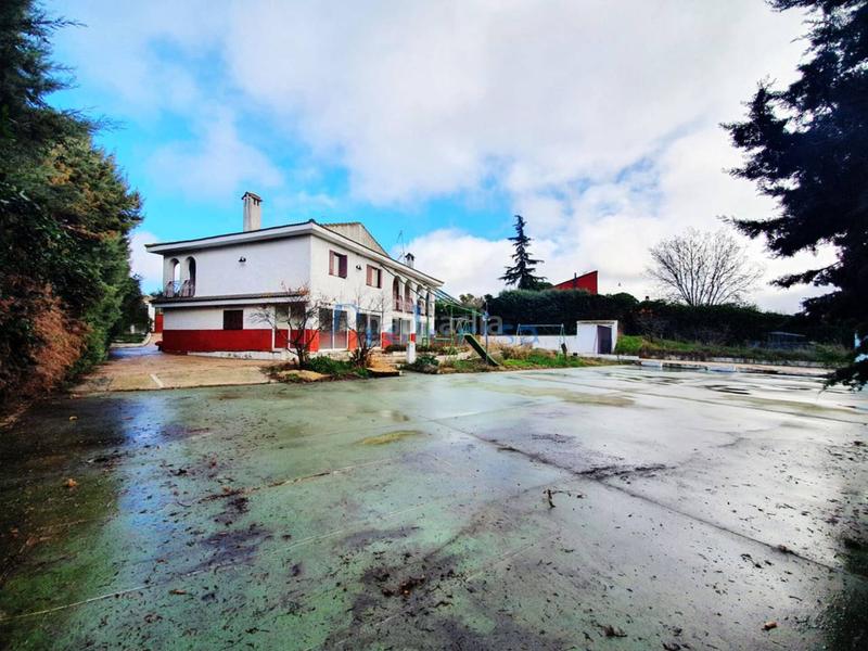 Foto 8d98c93e-9887-4497-a5ec-8c48fd30de28. Chalet avec chauffage parking piscine dans Moraleja de Enmedio