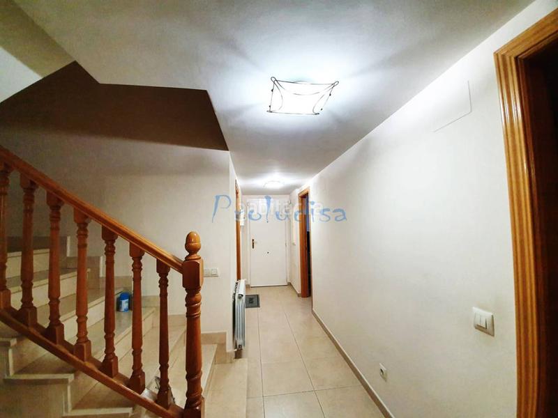 Foto 2229c23f-73e4-496f-8ad1-7724197c30e8. Chalet  pareado en venta en Moraleja de Enmedio