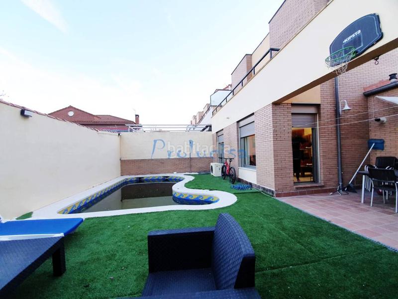 Foto 4afa8451-2084-4d84-a203-3cb552b8eaac. Chalet  pareado en venta en Moraleja de Enmedio