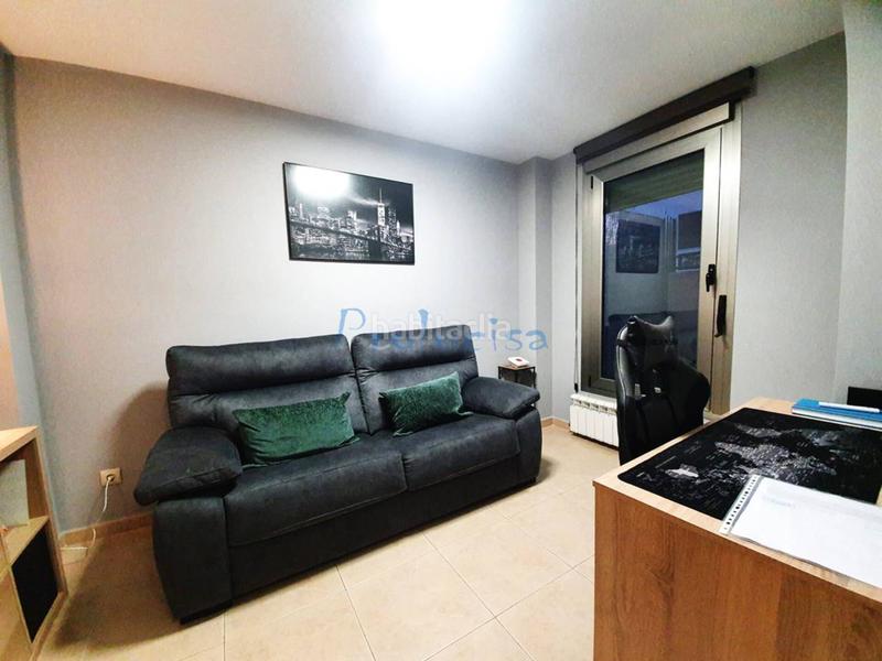 Foto 4ef82005-b48b-4ddf-8a16-c1b86b382feb. Chalet  pareado en venta en Moraleja de Enmedio