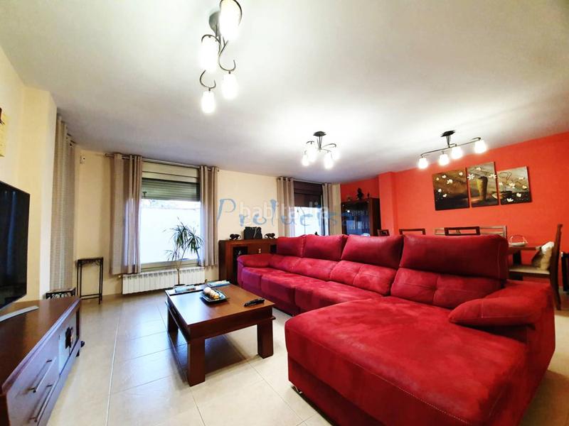 Foto 6d24570f-8b14-44f4-ab56-0523f6865bb3. Chalet  pareado en venta en Moraleja de Enmedio