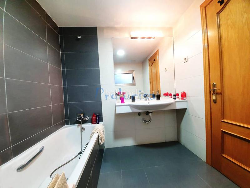 Foto 71d7b22c-1866-4152-8f8d-0bdc406beca6. Chalet  pareado en venta en Moraleja de Enmedio