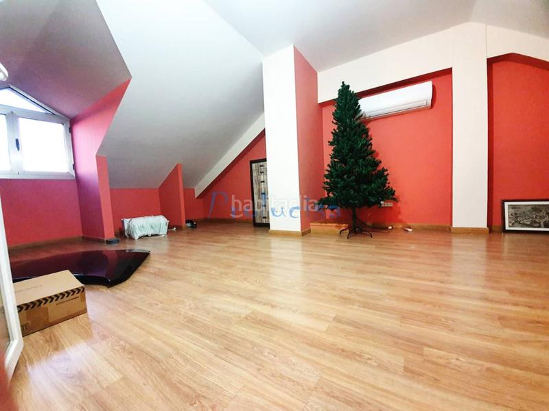 Foto 7eed79f8-4529-418f-85fd-2e909be342bf. Chalet  pareado en venta en Moraleja de Enmedio