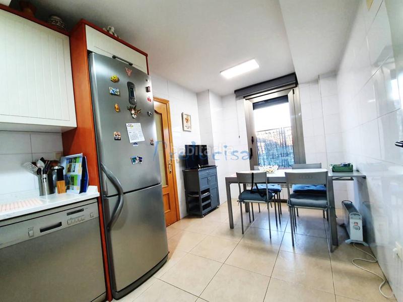 Foto 9b64c55e-2fa8-4fa1-8bed-f2661630f3fb. Chalet  pareado en venta en Moraleja de Enmedio