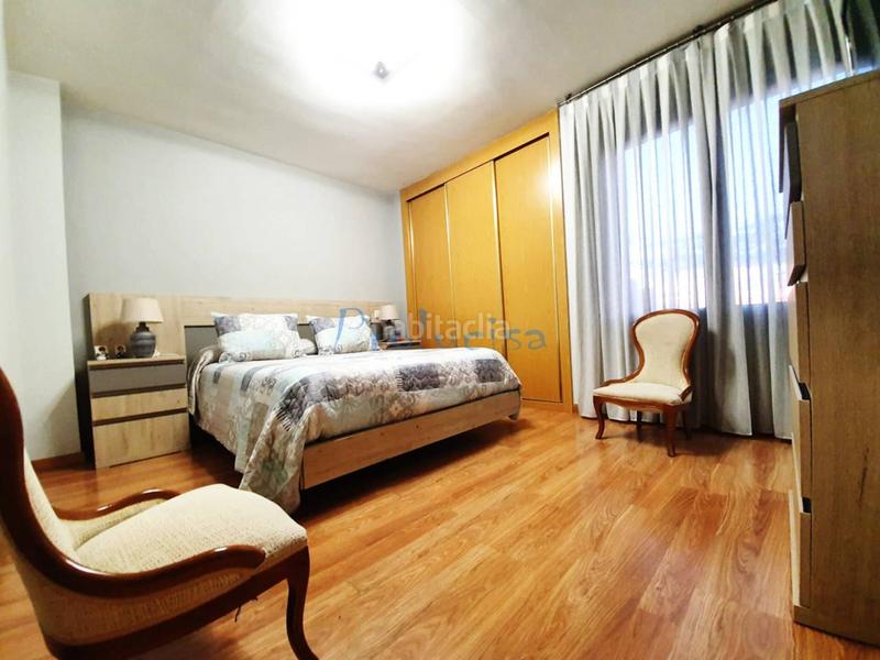 Foto a3198273-747d-4512-8a1d-8680d0009348. Chalet  pareado en venta en Moraleja de Enmedio