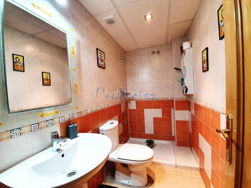 Foto ae560966-876a-48a2-b977-662382dd60dd. Chalet  pareado en venta en Moraleja de Enmedio