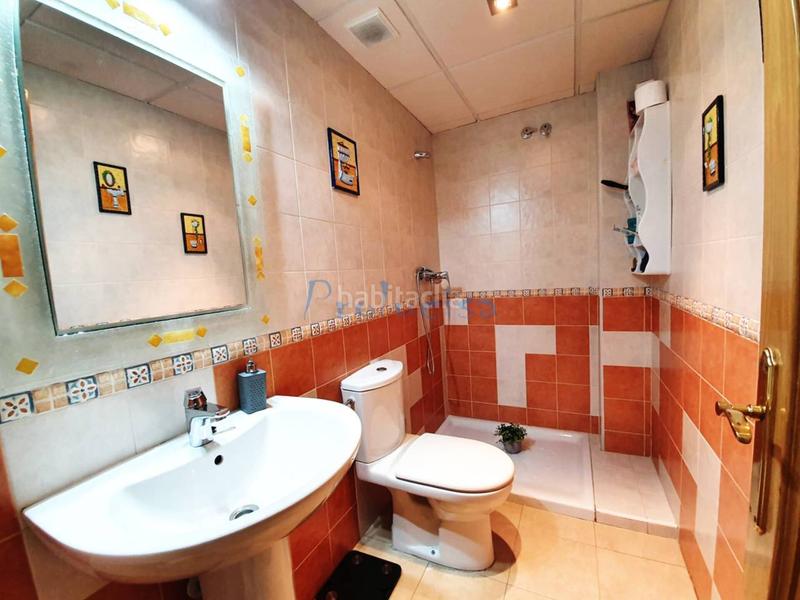 Foto cf6dcc70-9048-4ea8-841c-efafd76e7a7c. Chalet  pareado en venta en Moraleja de Enmedio