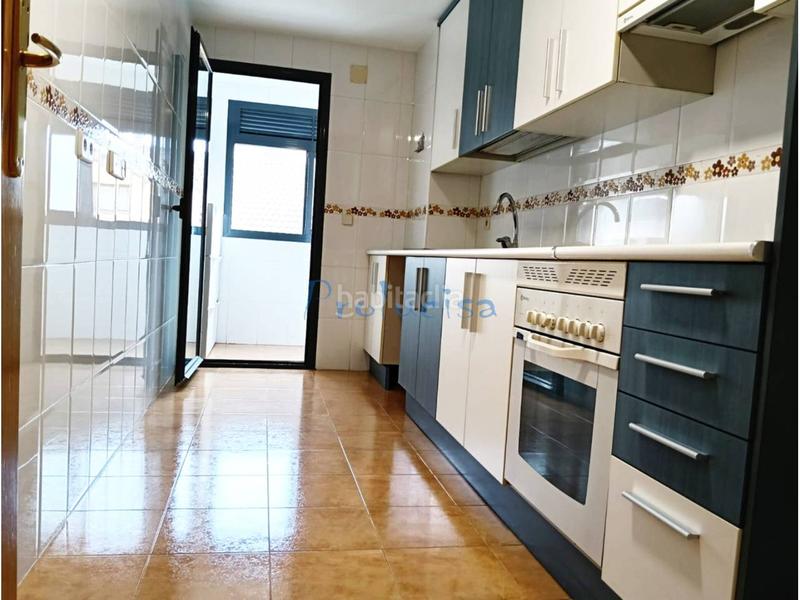 Foto 5a0aac8f-d4db-4c68-94d9-163e0cc053b1. Piso  en venta en Centroarroyola fuente28944 en Fuenlabrada