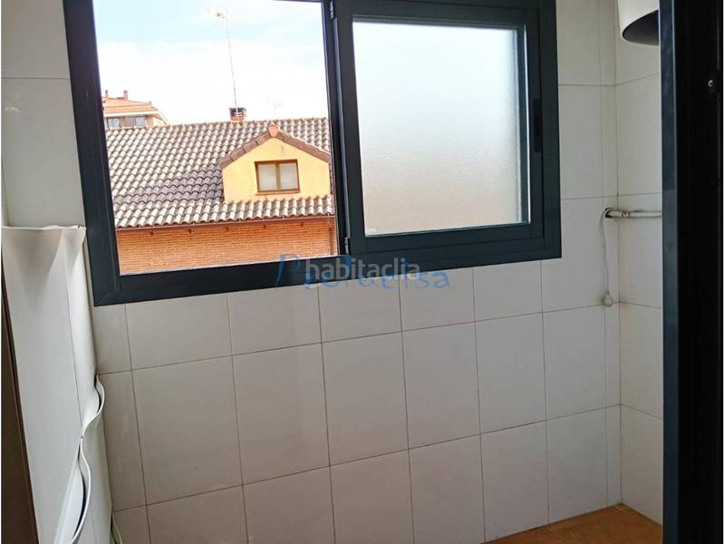Foto af12febf-cd59-4201-87a2-87243871d723. Piso  en venta en Centroarroyola fuente28944 en Fuenlabrada