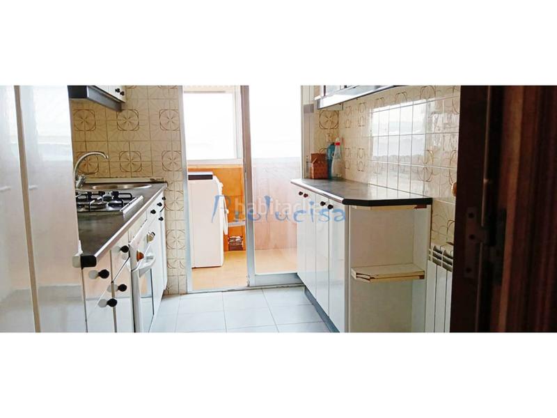 Foto 0cb9f7fb-ef30-436d-a8ee-cbbd52950fe5. Piso venta de piso en Moraleja de Enmedio