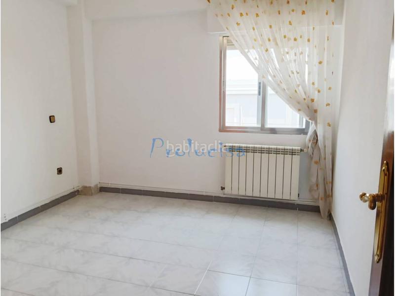 Foto 445370c0-a0c8-4dce-868d-6e978dd0e4a0. Piso venta de piso en Moraleja de Enmedio