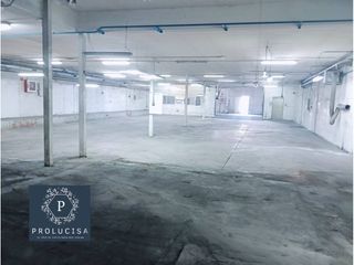 Location Bâtiment à usage industriel  Calle bronce. Se alquila .impresionante nave industrial de 900 m en polígono s