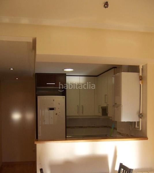 Foto 04ad9ec9-ff3c-4945-8178-d666bc3531c9. Rent apartment with heating parking in Zona Renfe Alcorcón