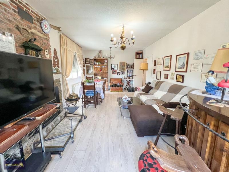 Foto 8e125f9d-c77e-4a85-9b4c-0303c5fc94be. Xalet amb calefacció aparcament a Cabrera (La)