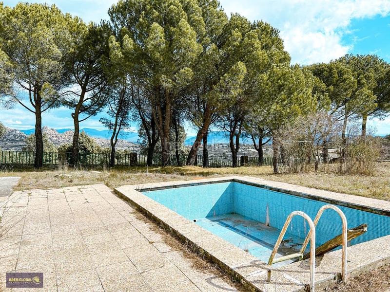 Foto aad69fe5-ce23-49e9-9523-21fb3a3f0e74. Xalet a avenida de la cabrera 6 a Cabrera (La)