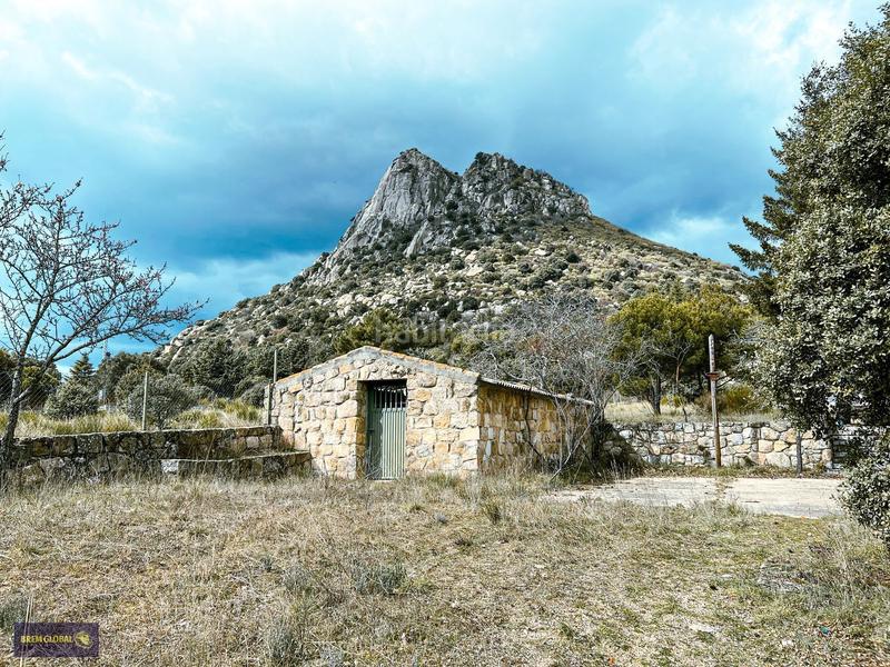 Foto c4764513-a6f8-4ab6-ae22-4653c06dbf7b. Xalet a avenida de la cabrera 6 a Cabrera (La)