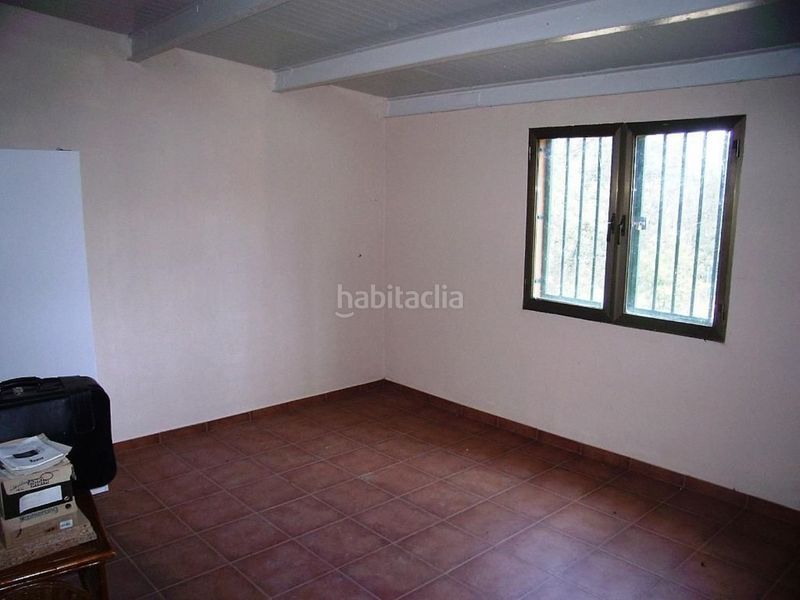 Foto 5bd7008f-c292-4379-a5d3-1d14a3bdbf4f. Bâtiment à usage industriel dans Acebeda (La)
