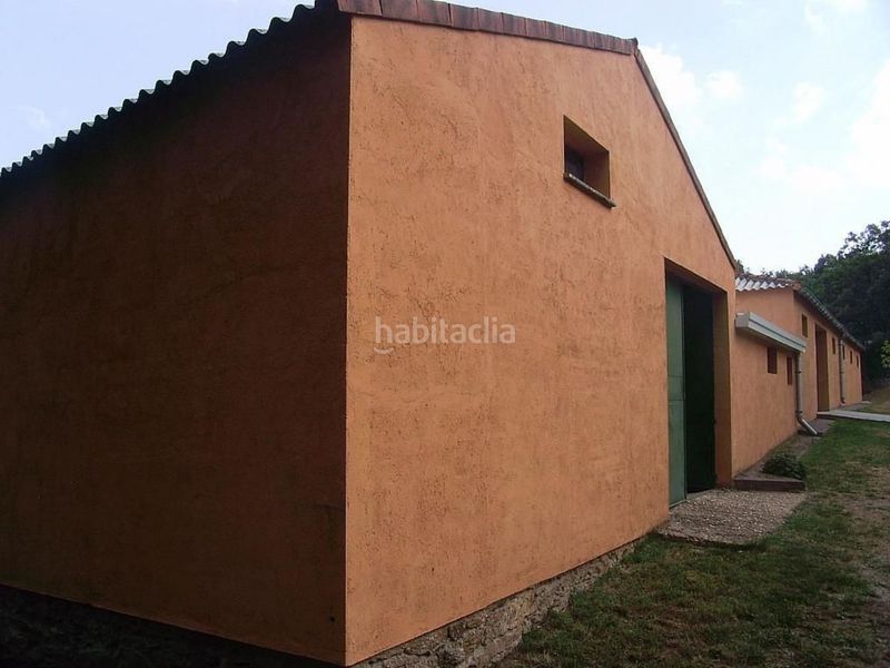 Foto e47ac28b-9ed9-4b09-9647-d8c9cc69f71e. Nau industrial a Acebeda (La)