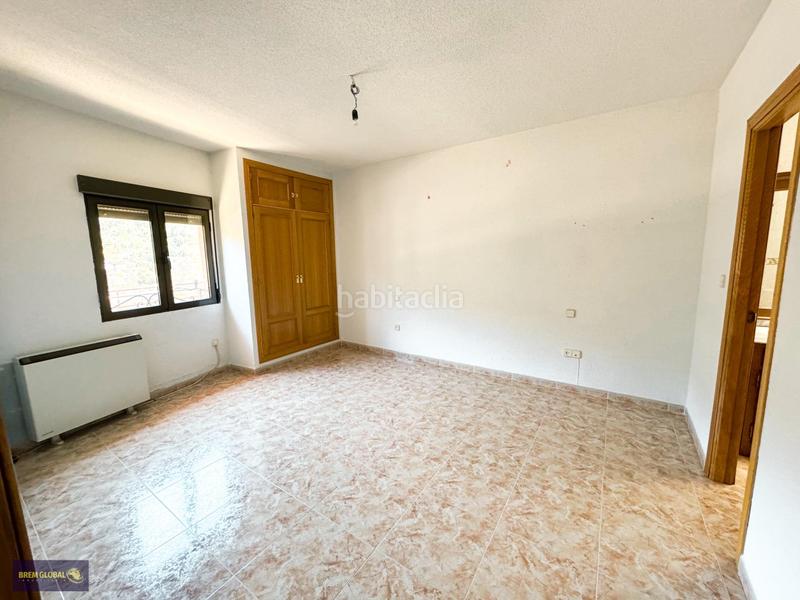 Foto 0256718e-c789-4db5-89df-da72130bab19. Casa adossada amb calefacció a Buitrago del Lozoya