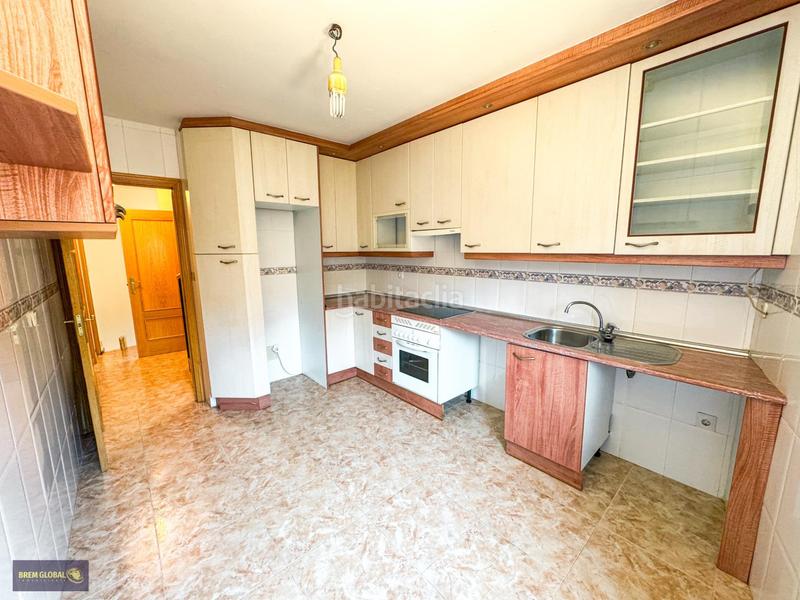 Foto 49a3217f-ca06-46d5-b022-3b2d938b66cc. Casa adossada amb calefacció a Buitrago del Lozoya