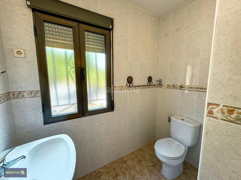 Foto b5fe962f-9382-487f-85bb-73dbf6c36919. Casa adossada amb calefacció a Buitrago del Lozoya