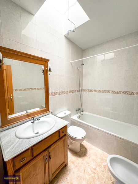 Foto bd6ff5d5-d17c-4d06-9ea7-4ae12299dad0. Casa adossada amb calefacció a Buitrago del Lozoya