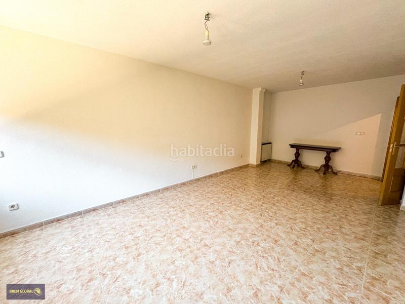 Foto d9925baa-72a6-471b-b41d-ad56d87804f5. Casa adossada amb calefacció a Buitrago del Lozoya