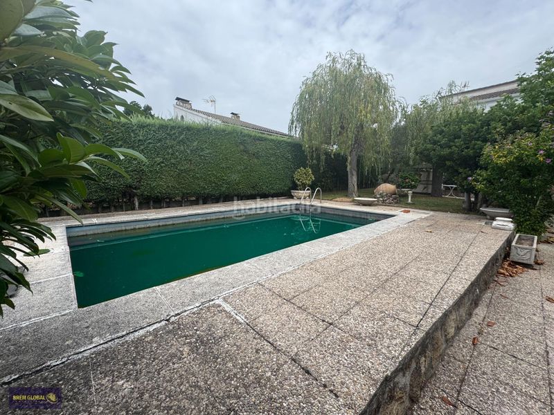Foto d4efb527-7cc5-442f-bd3a-8fc7d1eaab6e. Xalet amb calefacció aparcament piscina a Cabanillas de la Sierra