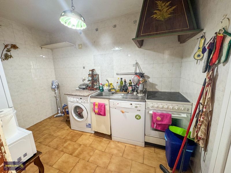 Foto 48aea0f5-8154-43c7-b33b-f49721b978d3. Casa aparellada a Buitrago del Lozoya