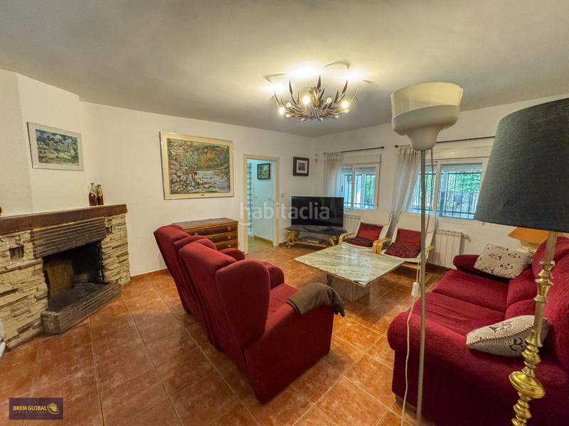 Foto c37cdb65-92dd-465d-8e42-2eba9436a904. Chalet mit heizung parking in Cabrera (La)