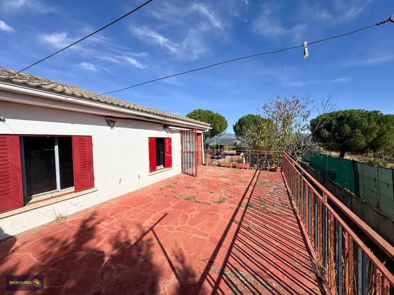 Foto 0feb63b7-dd40-4228-aec7-e071a9080d1c. House with parking in Puentes Viejas