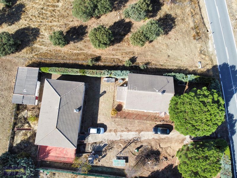 Foto 871736f7-8dfb-48b0-ac17-a59ed7a35d74. House with parking in Puentes Viejas