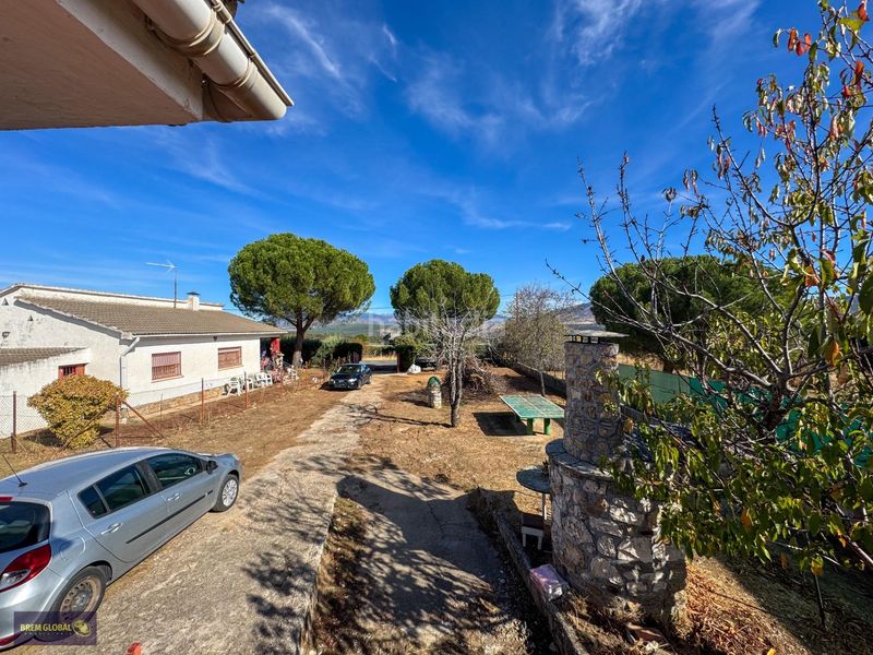 Foto be7e66d2-c084-4514-8530-8575cc4ac578. House with parking in Puentes Viejas