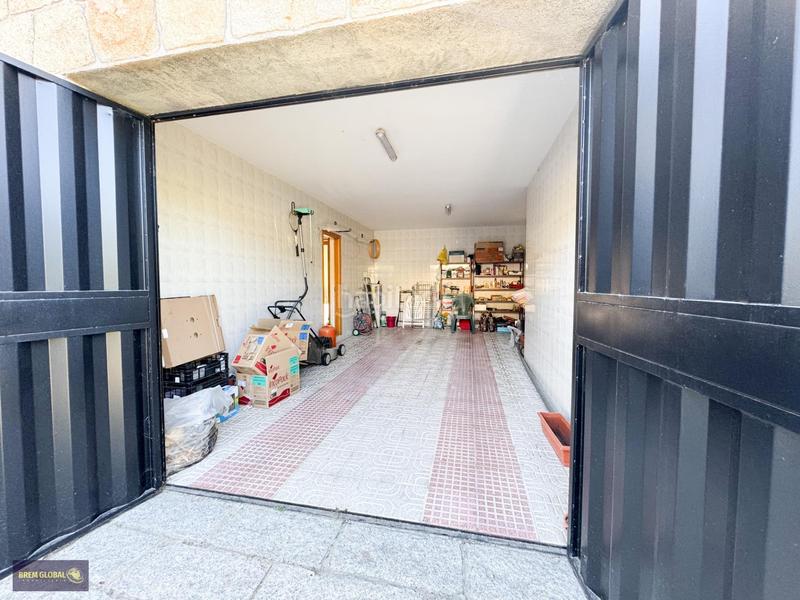 Foto d67a7531-c02a-48a2-bf8b-c17292bdc552. Casa con riscaldamento parcheggio piscina in Cabrera (La)