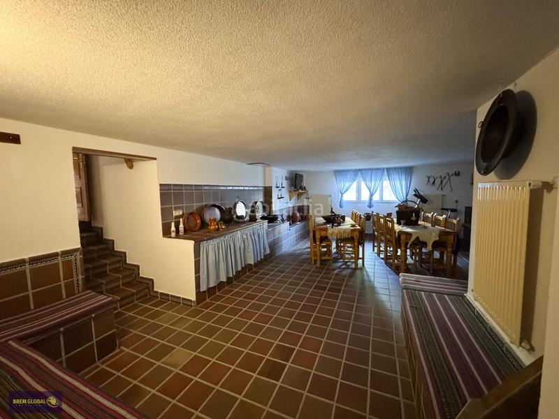 Foto 2e099928-58b1-4dcd-82da-85f2616fcd76. House with heating parking pool in Cabrera (La)