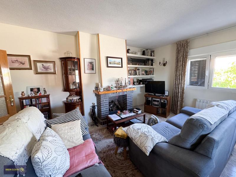 Foto 46d31264-2a39-4454-b30b-eac86e588e31. House with heating parking pool in Cabrera (La)