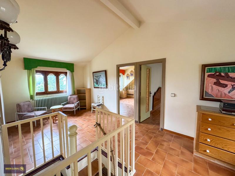 Foto 1c7d54ad-fc73-4a16-a639-94ed97d5effd. Chalet with heating parking in Bustarviejo