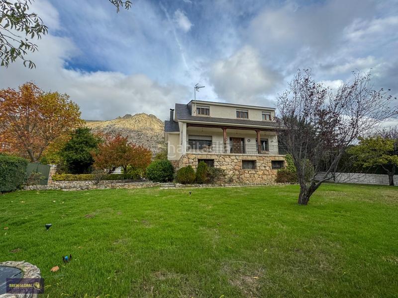 Foto 28e08e35-658b-4e06-9332-d256b292b381. Chalet with heating parking in Bustarviejo