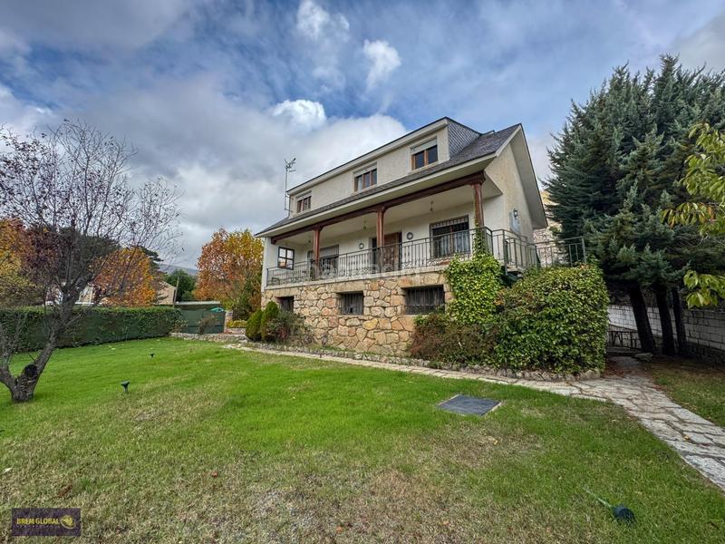 Foto ba25419d-1583-4f2c-a0a5-10ef195ff369. Chalet with heating parking in Bustarviejo