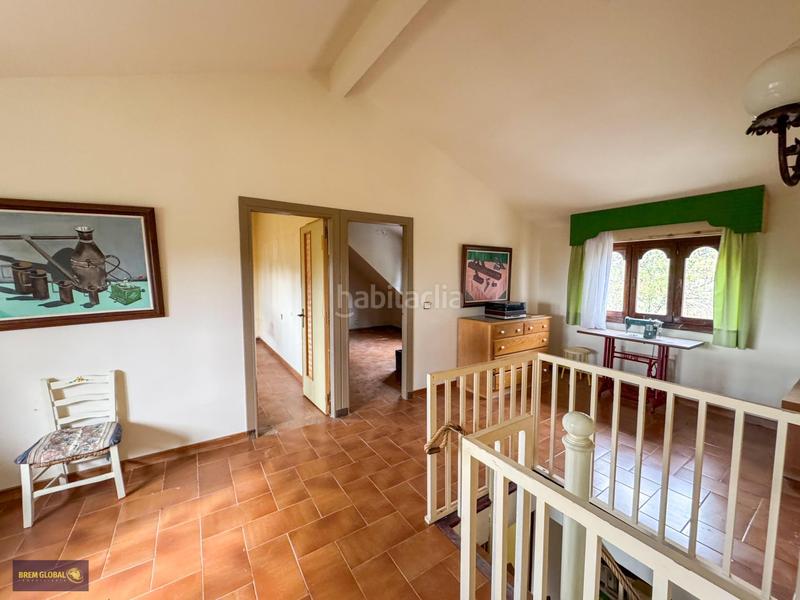 Foto c73963cc-bad2-4b87-a469-5945b0b917af. Chalet with heating parking in Bustarviejo