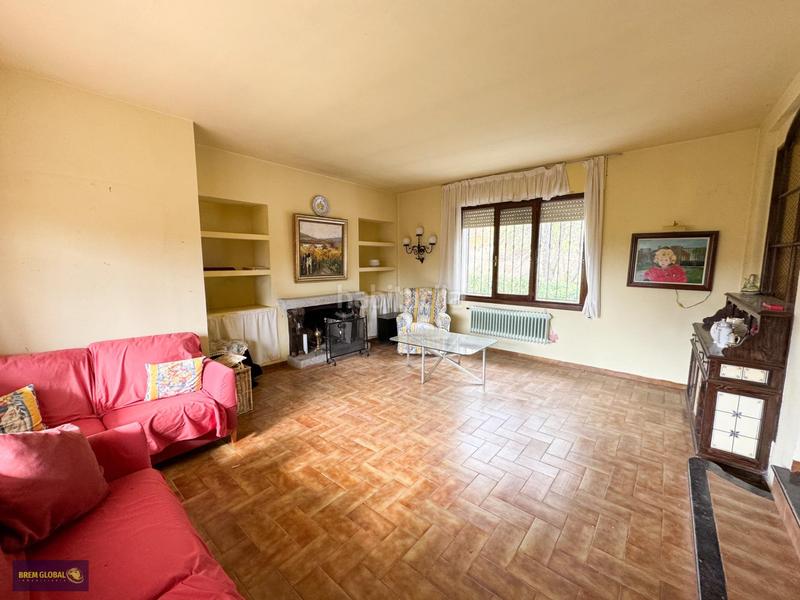 Foto fb55bfa4-cf1e-4470-a590-95ae3dfe5056. Chalet with heating parking in Bustarviejo