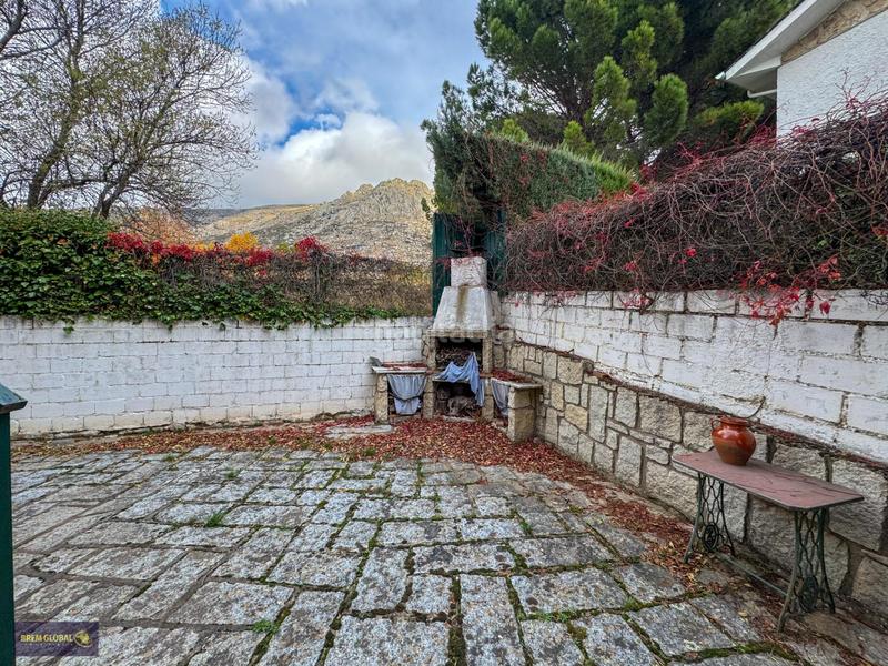 Foto 627257f1-badd-4e44-b00d-bdccded0092d. Xalet amb calefacció aparcament a Bustarviejo