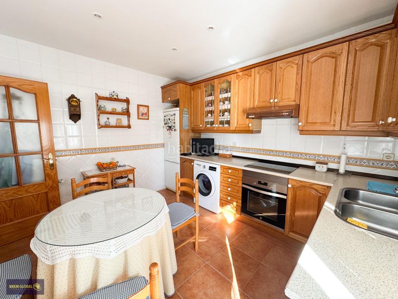 Foto 1da65600-b977-4e20-949b-7957fac2b541. Casa aparellada amb calefacció aparcament a Cabrera (La)