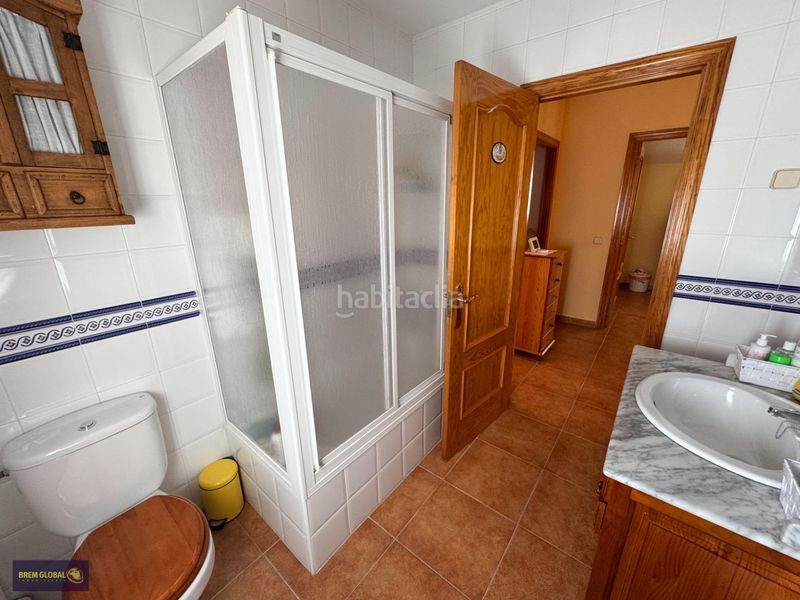 Foto a22f7649-34a8-456f-9827-dac3ac822d82. Casa aparellada amb calefacció aparcament a Cabrera (La)